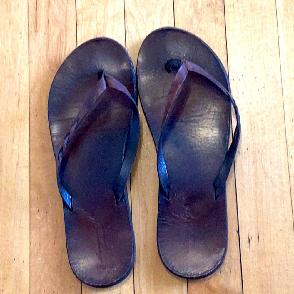 American Eagle leather sandals